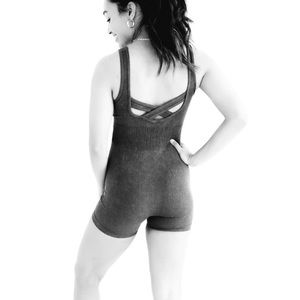 Dynamic Cross Back Ribbed Romper